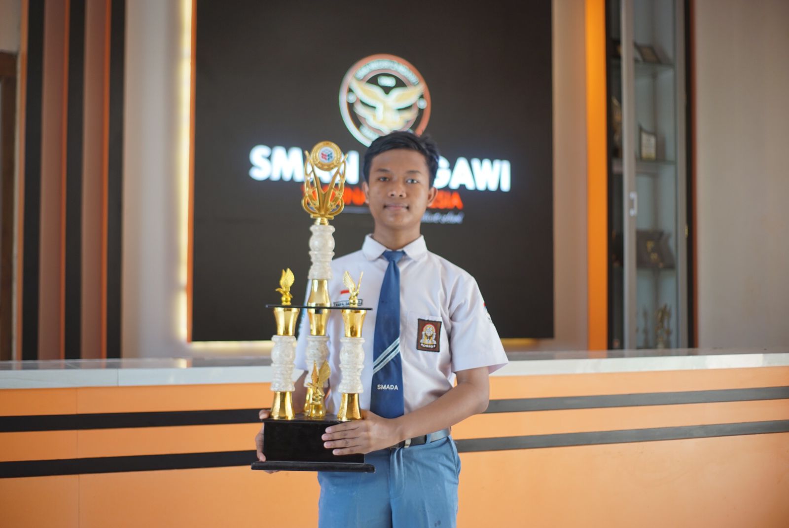 Siswa SMA Negeri 1 Indonesia Raih Juara Olimpiade Sains Tingkat Provinsi